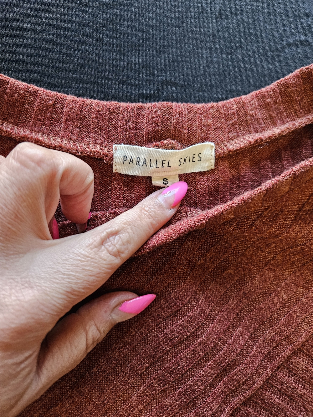 Ribbed Button-Sleeve Blouse in Dusty Rose - Picture 3 of 4